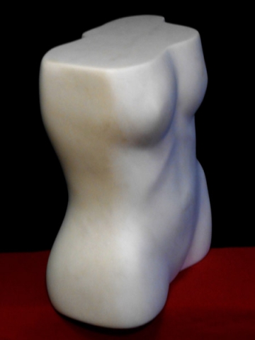«Baltie līkumi» 2014.I, marmors, 27*30,5*14cm